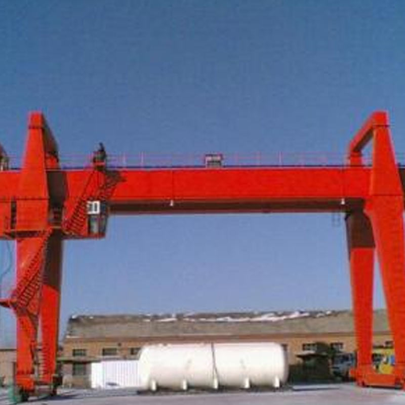 起重機廠家分析新型門式起重機的優化設計